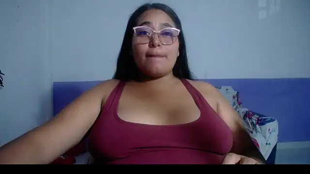 sirena_15 élő XXX-chatje