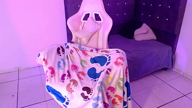 Violetpaige1's Webcam Show