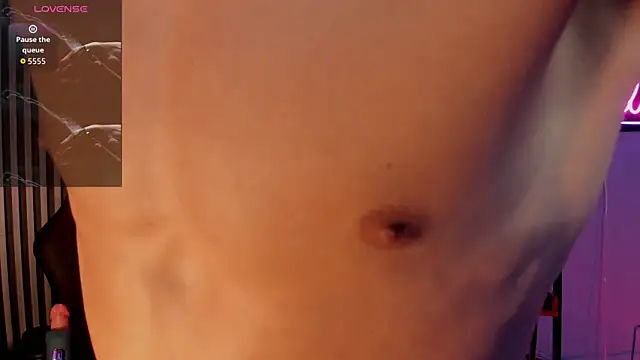 Maximoking26 Live XXX Chat