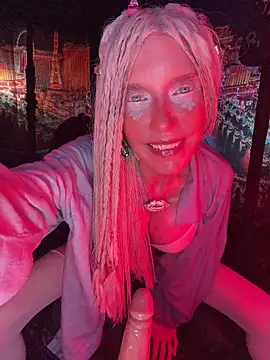 1NikiVegas' Webcam Show