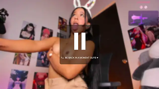 Vickysth Chat XXX in diretta