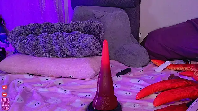 Angel-Lewd-Cake লাইভ XXX চ্যাট