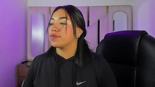 IsabellRodriguez18 即時 XXX 聊天