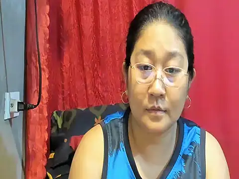 CHUBBY_ANGEL09 élő XXX-chatje
