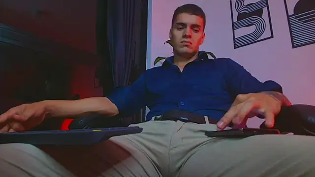 ALPHA_DOMINUS_ Pertunjukan Webcam