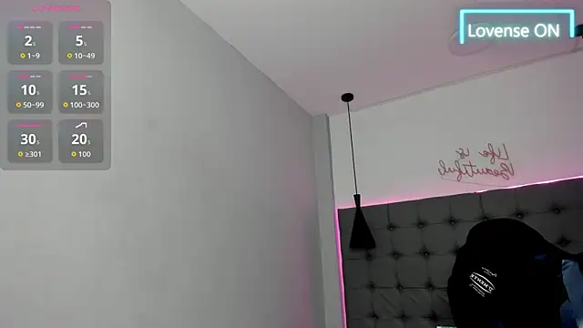 Webkamerová show scarletcherry18
