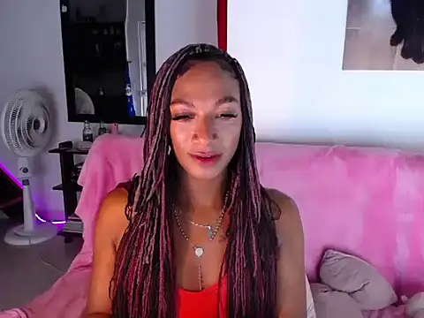 Pokazy przed kamerką – samy_doll