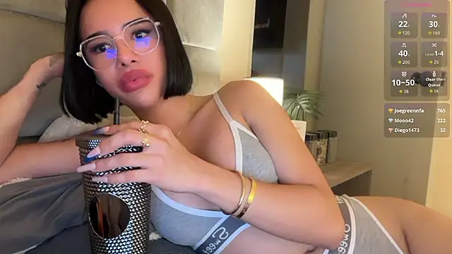 youngstunnagirl's Webcam Show