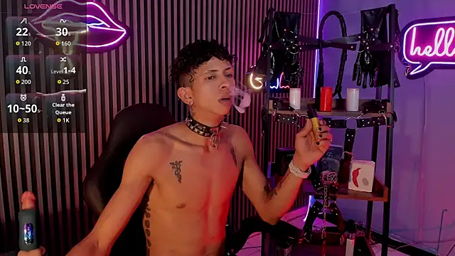 Maximoking26 élő XXX-chatje