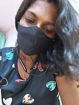 Honey_rosetamil's Live XXX Chat