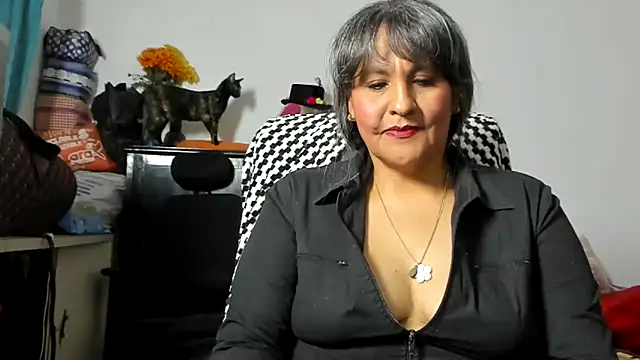 Chatroom XXX en direct de merlyna_goldens