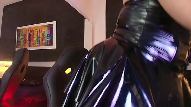 EvaaFoxxy1's Live XXX Chat