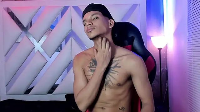 kai_storm77's Webcam Show