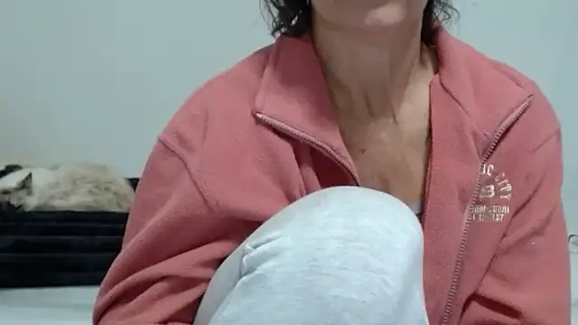 milf-sol Adlı Modelin Web Kamerası Şovu
