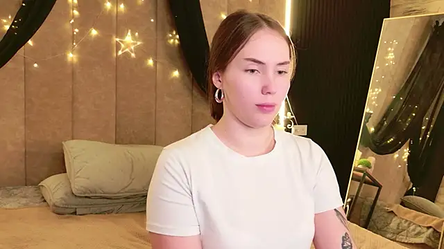 Arielle_Vade Adlı Modelin Canlı XXX Sohbeti