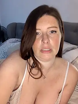 SweetLaurenXX Adlı Modelin Canlı XXX Sohbeti