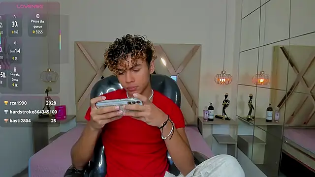 Chatroom XXX en direct de Anyelo_Twink