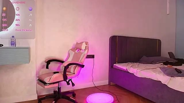 XXX chat uživo modela Aiko_mainee