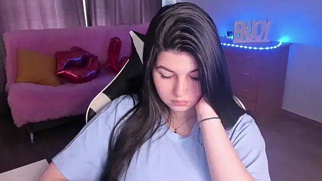 Chat XXX Live KisaModel