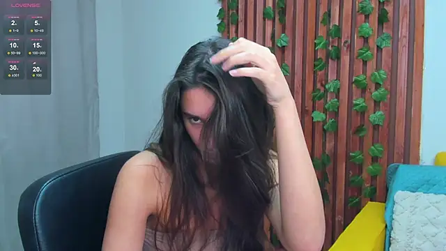 NicoleWells22 现场XXX聊天