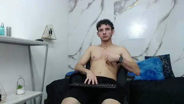 keen_black_ – webcam-show