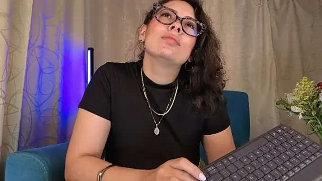 Chatroom XXX en direct de sophia_dumont