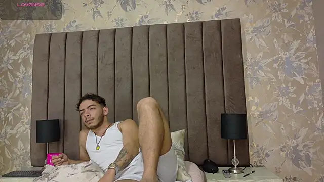 OliverWyse webcam show