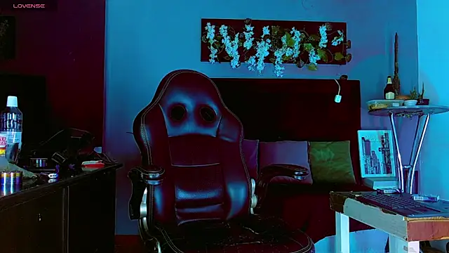HannibalLester's Webcam Show