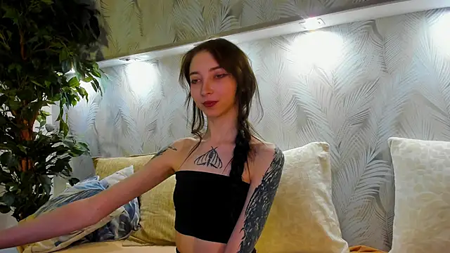 Ellen_Hops live XXX chat