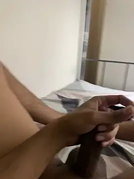 hott-boyyy Adlı Modelin Web Kamerası Şovu