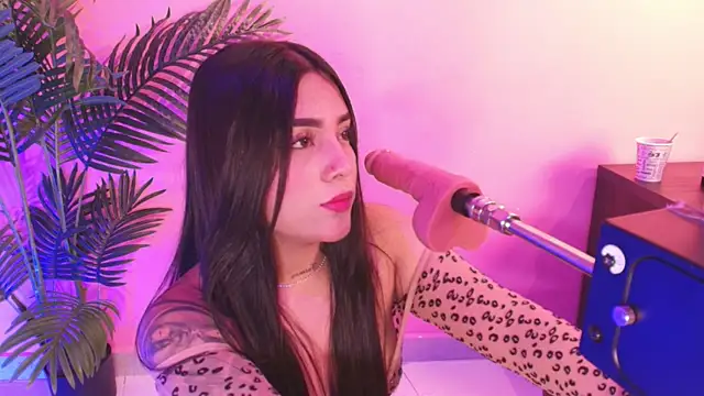 Lana_ortega Adlı Modelin Canlı XXX Sohbeti