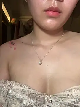 Yumiara 网络视讯表演