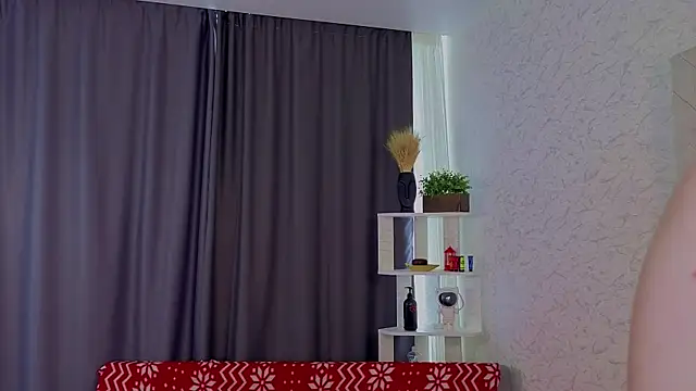 Chat +18 de KelleBisaccia ao vivo