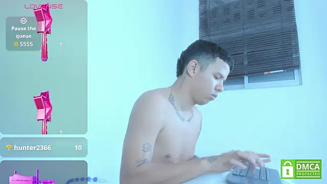 Chat XXX en directo de Steven_SkinnyBoy