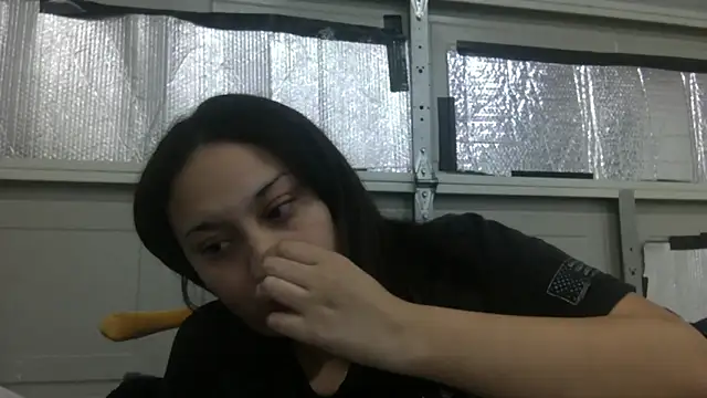 Chat +18 de hoesluvcedes ao vivo