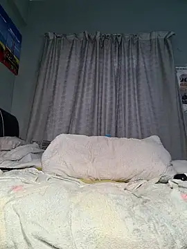 kim24242's Live XXX Chat