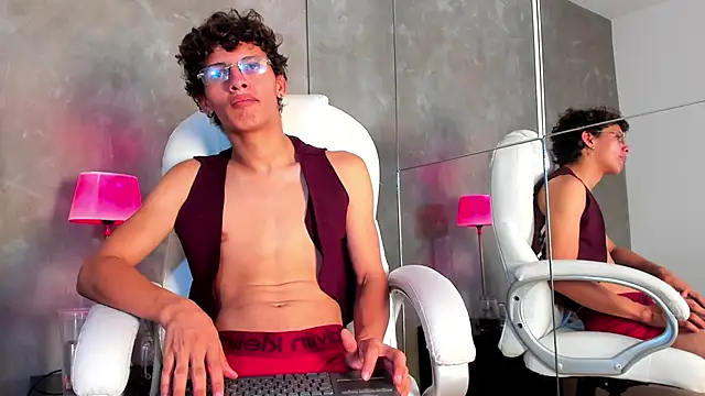 Chatroom XXX en direct de Ethan_todd