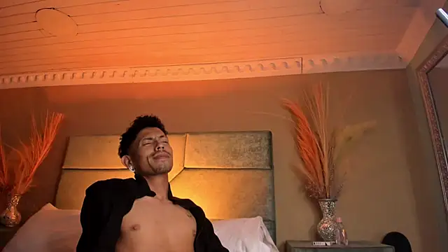 عرض كام NoaahTylor