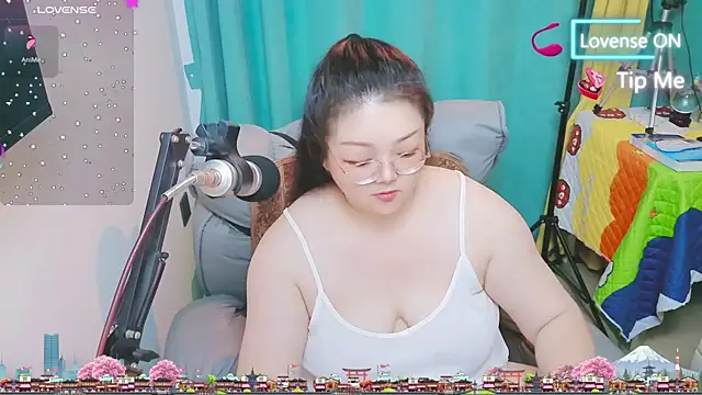 AngelwithEcup Adlı Modelin Canlı XXX Sohbeti