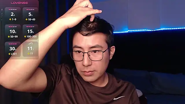 andrewmhilton_'s Webcam Show