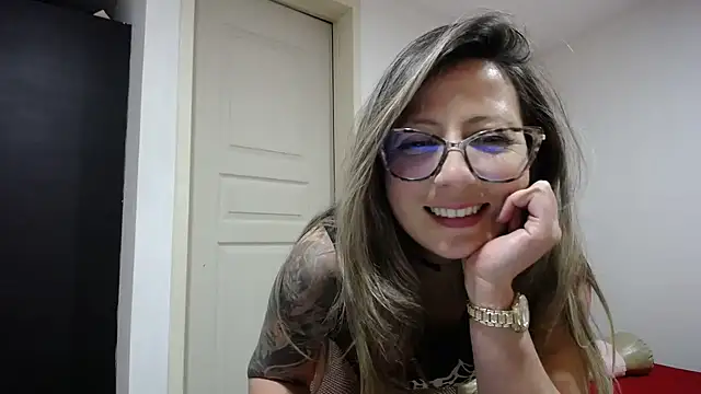 Chat XXX ao vivo de VALELUXX