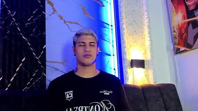 dominic_connor Webcam Show
