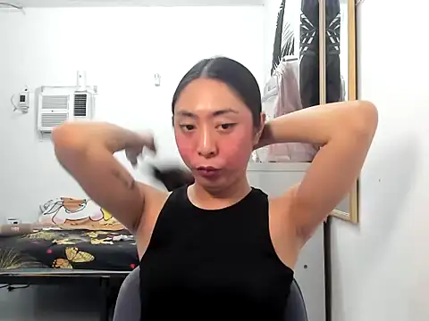 XXX chat uživo modela ErikaJayne4u
