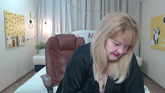 EmmaEllison's Live XXX Chat