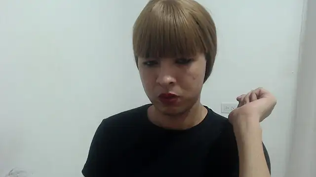 estefania224 在線直播表演