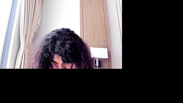 Chat XXX Live _CurlySue_