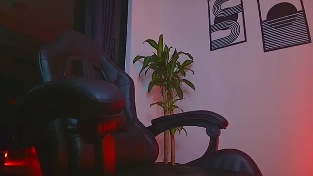 Chat XXX Live ALPHA_DOMINUS_