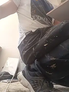 LimpingLash803 webcam show