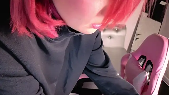 Nikki_Gringer live XXX chat