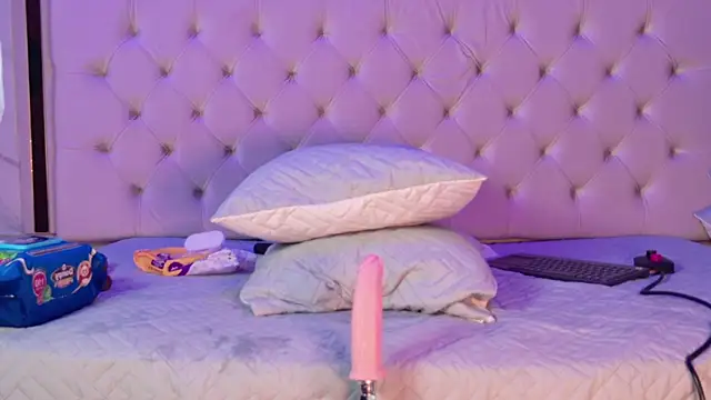 Emaa2_sm Adlı Modelin Canlı XXX Sohbeti